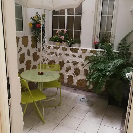 Calle Perez Galdos 20 *