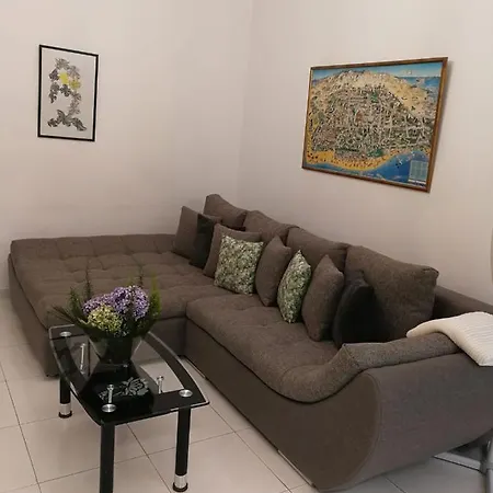 Calle Perez Galdos 20