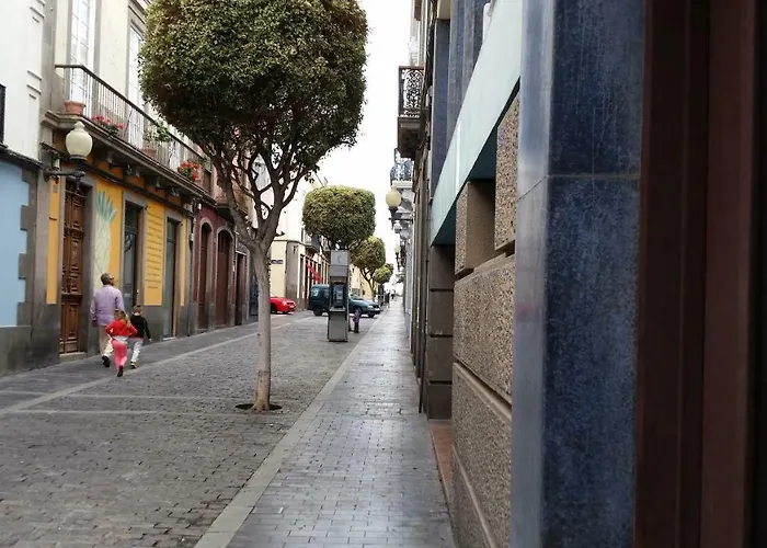 公寓 Calle Perez Galdos 20 *